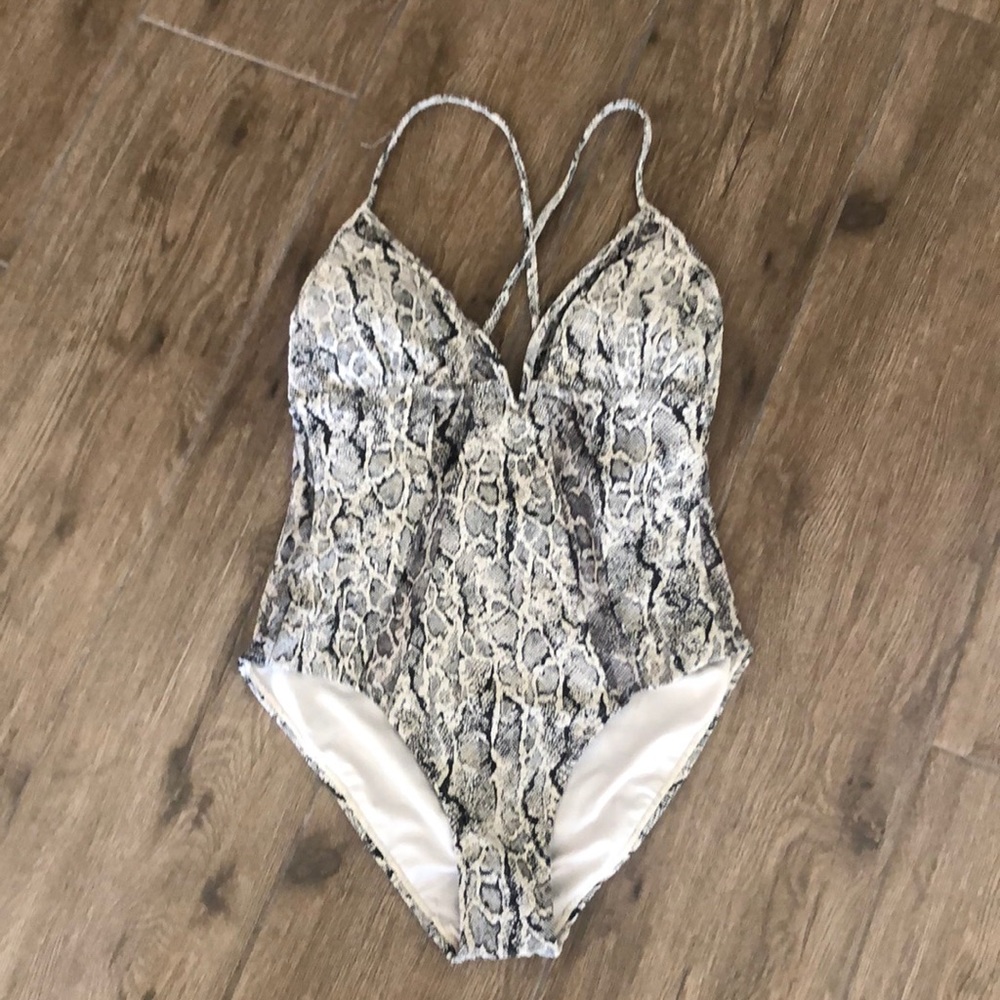 Bathing suit